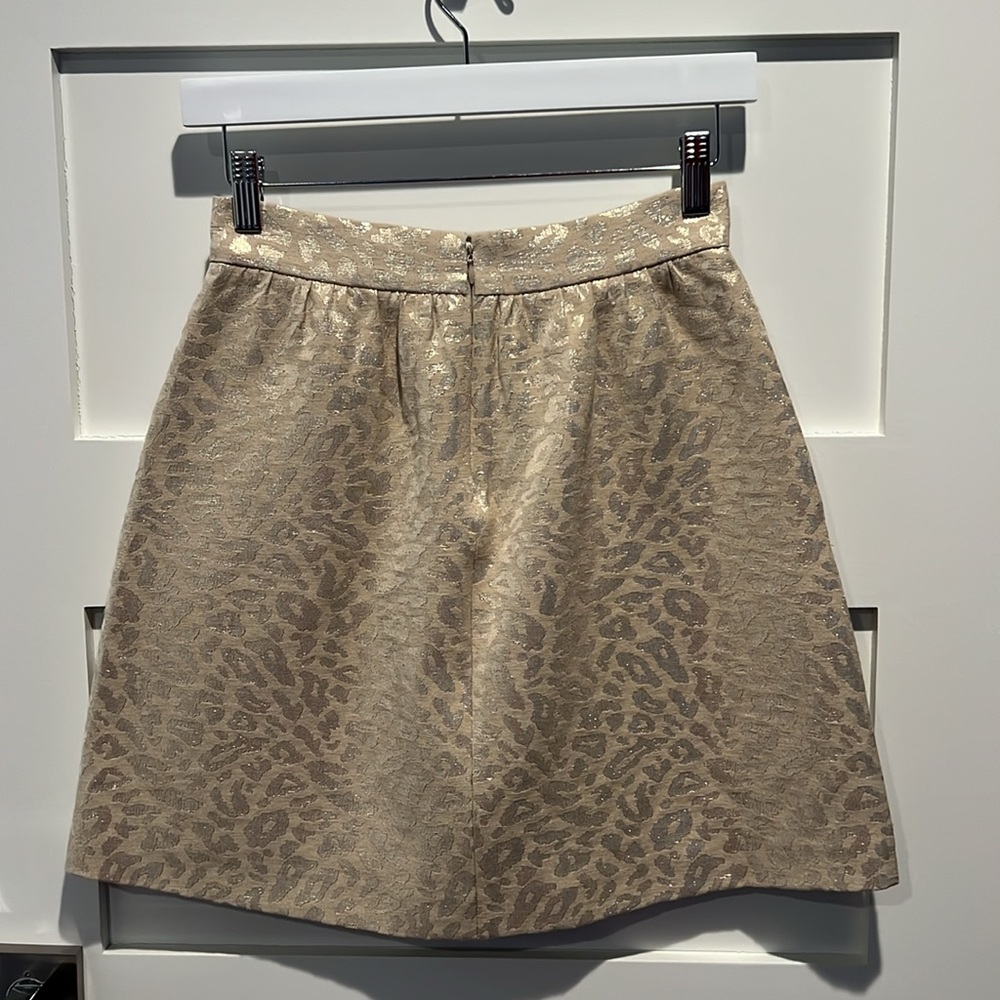 Sezane Jupe Alphonsine Golden Leopard Metallic
Jacquard Mini Skirt FR 36 US 4 - Picture 3 of 5